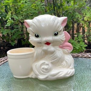 vintage Hull pottery novelty kitty cat MCM plant pot room decor.